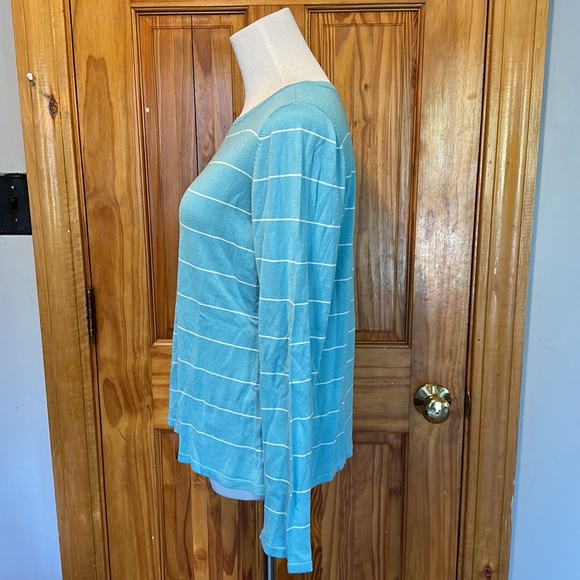 Talbots sweater - Picture 2 of 7